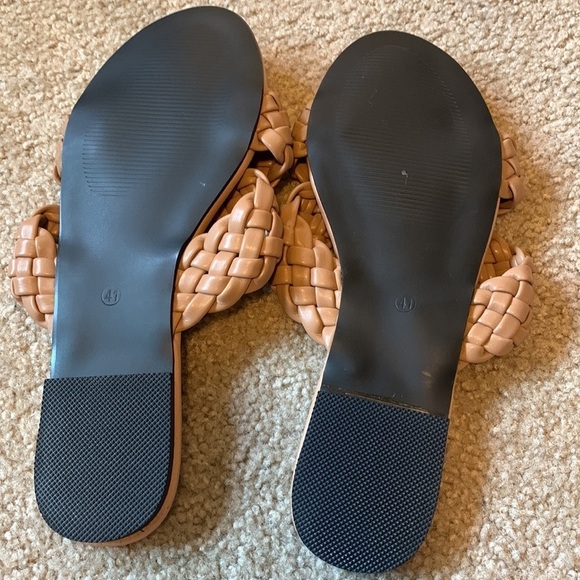 Mtzyoa Braided Criss Cross Flat Sandals 8.5 Tan Slip-On NWOB Boho Summer Comfort - Picture 8 of 13